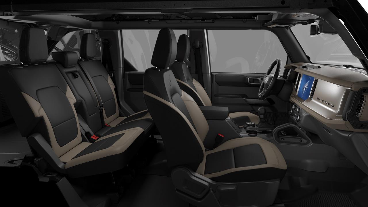 2026 Ford Bronco Outer Banks Photo