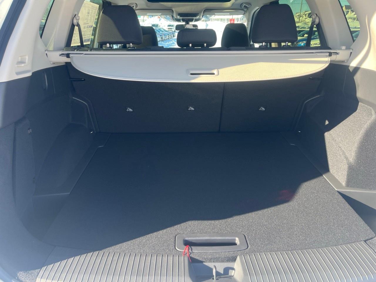 2026 Nissan Rogue AWD SV Moonroof Photo