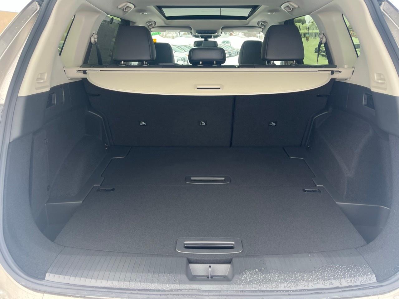 2026 Nissan Rogue AWD Platinum Photo