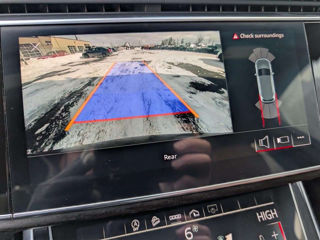 2022 Audi Q7 55 QTRO - 7 PASS - NAVI - PANO ROOF - TECH FEATS Photo