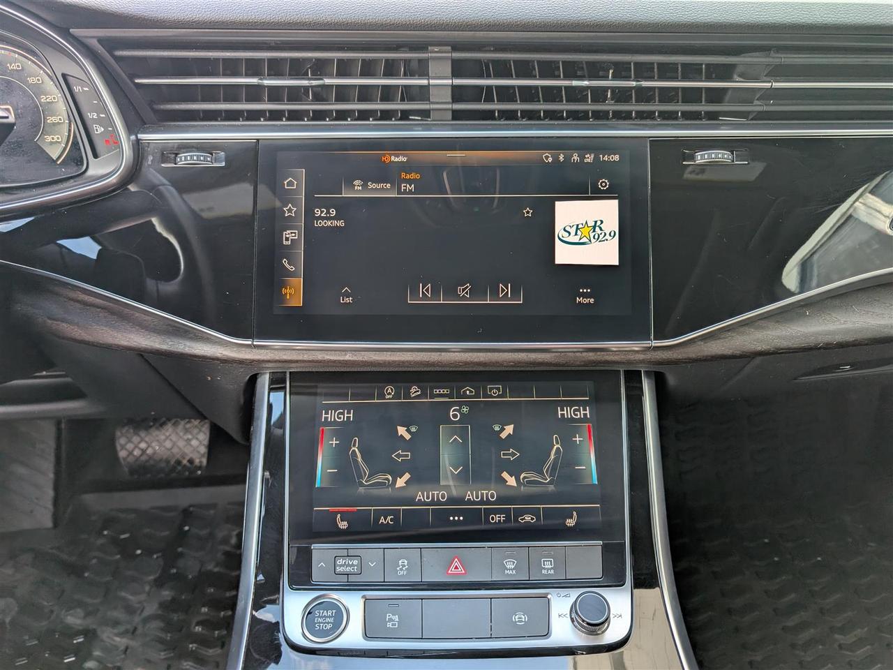 2022 Audi Q7 55 QTRO - 7 PASS - NAVI - PANO ROOF - TECH FEATS Photo