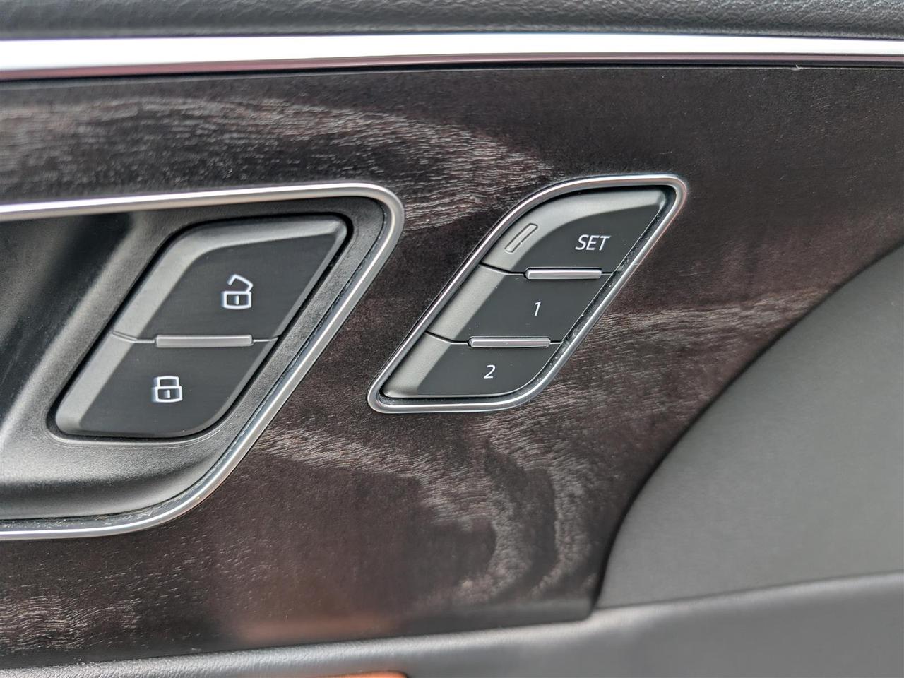 2022 Audi Q7 55 QTRO - 7 PASS - NAVI - PANO ROOF - TECH FEATS Photo