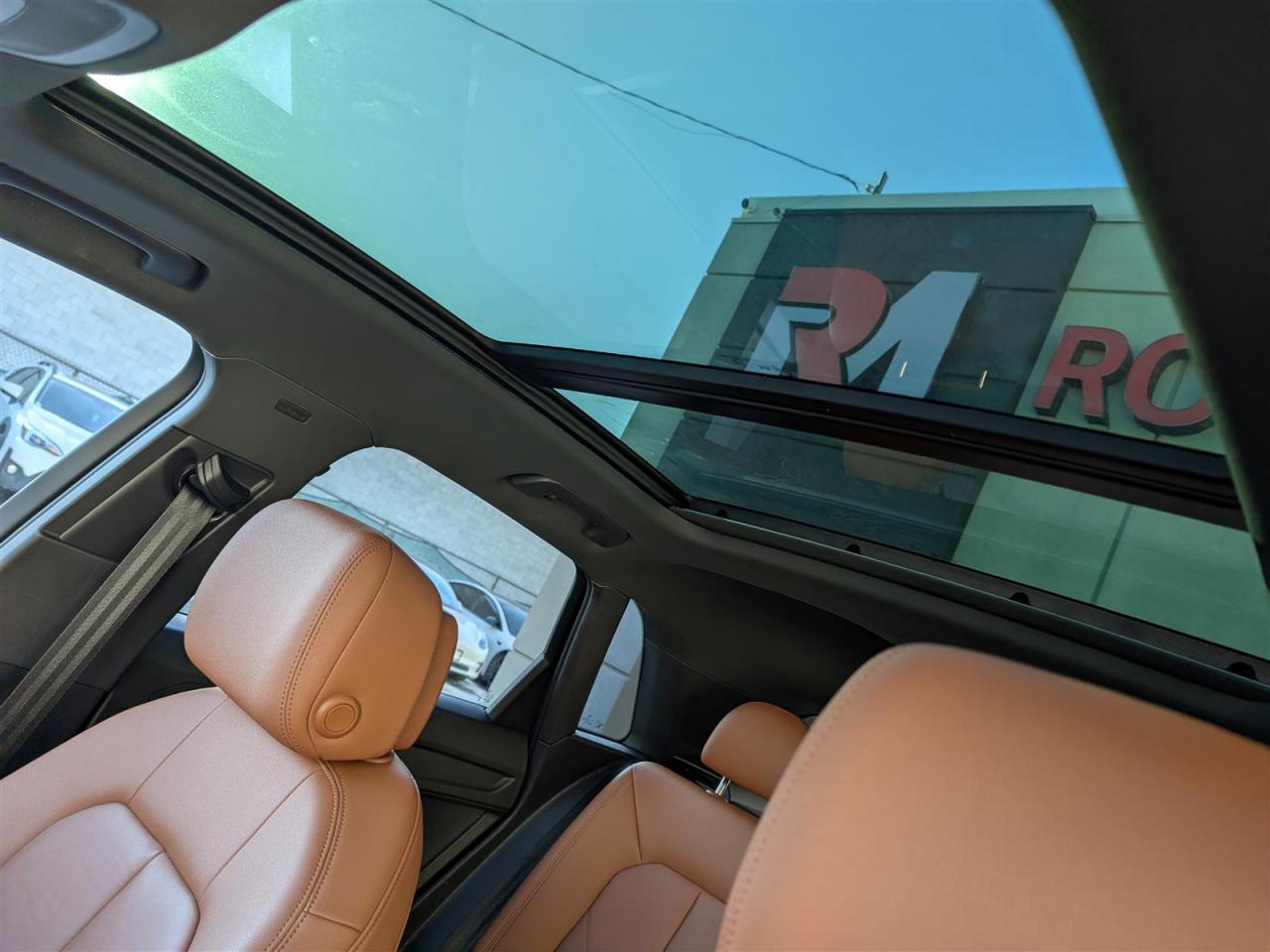 2023 Audi Q3 QTRO - PANO ROOF - LEATHER - REVERSE CAM Photo