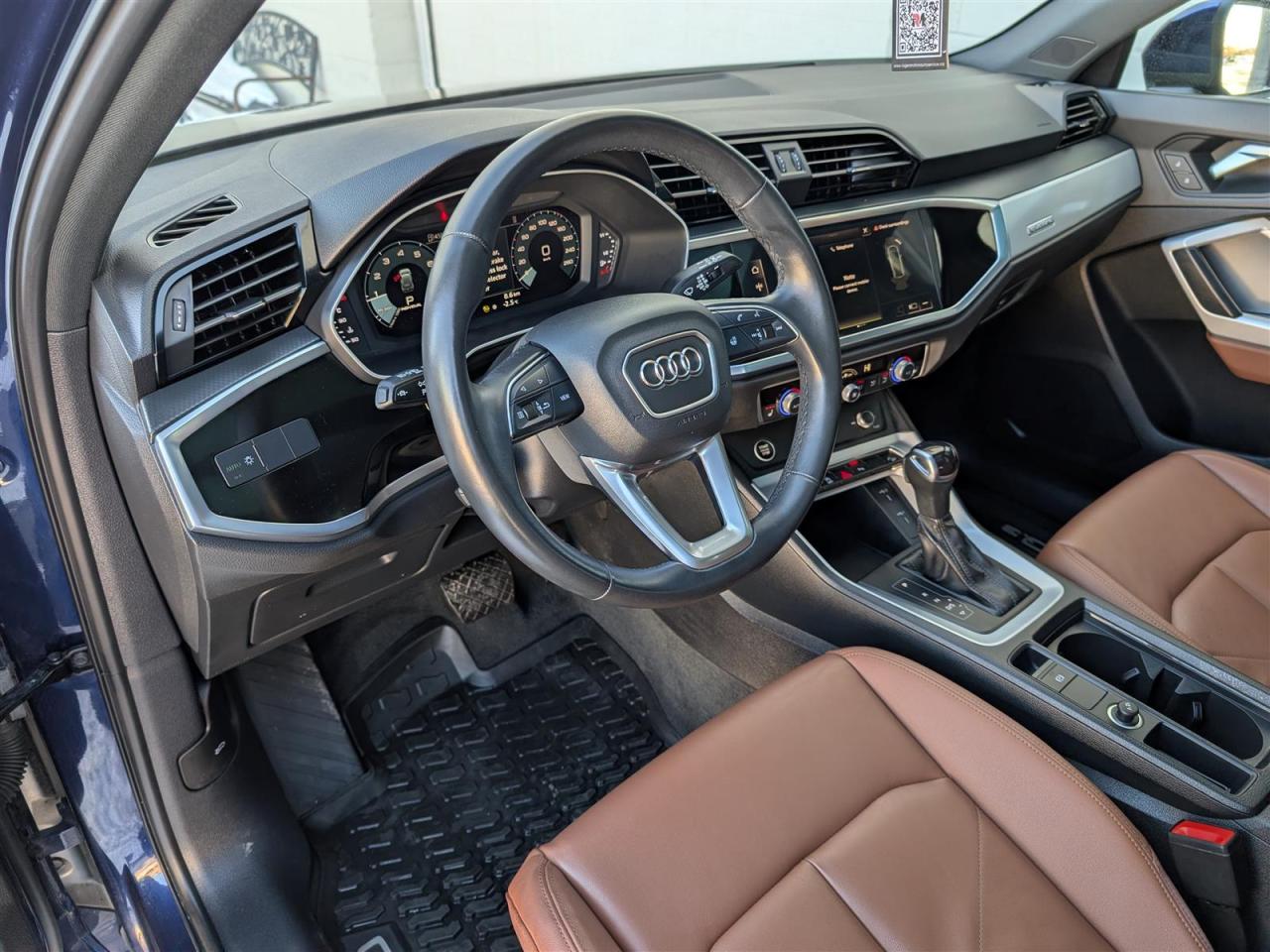 2023 Audi Q3 QTRO - PANO ROOF - LEATHER - REVERSE CAM Photo
