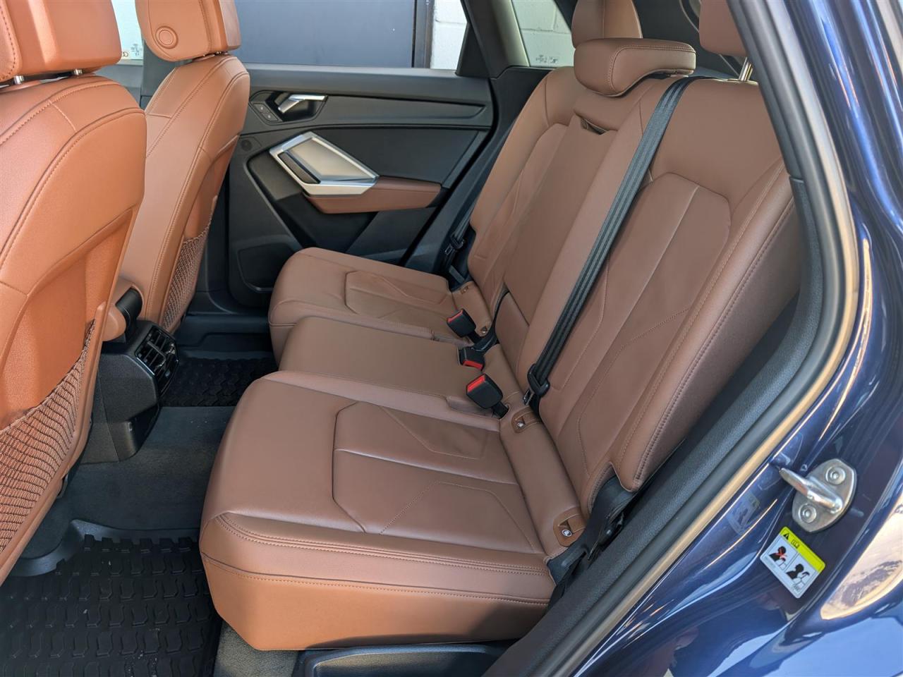 2023 Audi Q3 QTRO - PANO ROOF - LEATHER - REVERSE CAM Photo