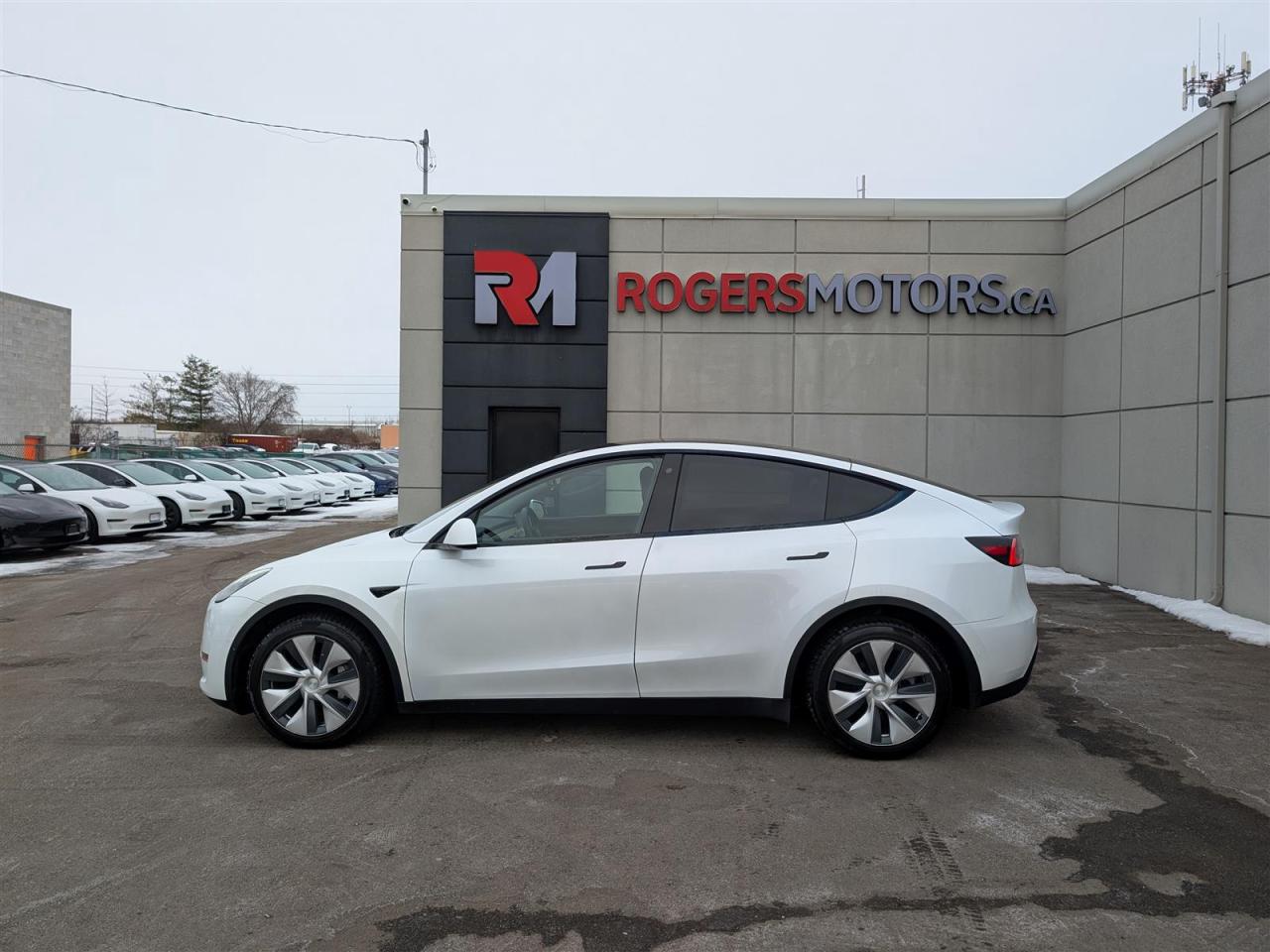 2020 Tesla Model Y LONG RANGE AWD - DUAL MOTOR Photo