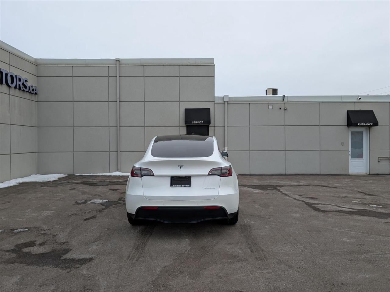 2020 Tesla Model Y LONG RANGE AWD - DUAL MOTOR Photo