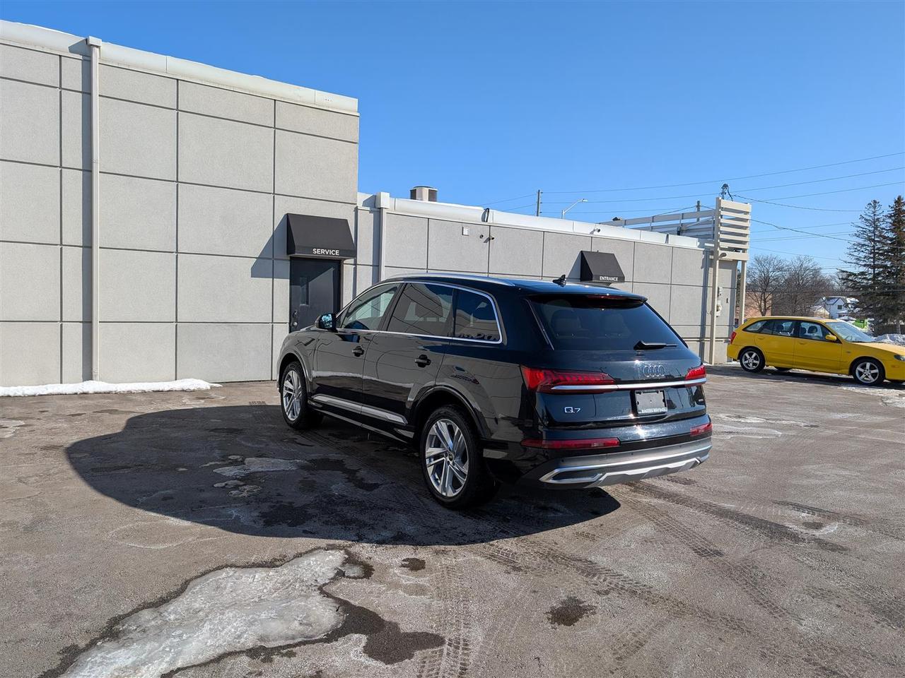 2022 Audi Q7 45 QTRO - 7 PASS - NAVI - PANO ROOF - TECH FEATS Photo