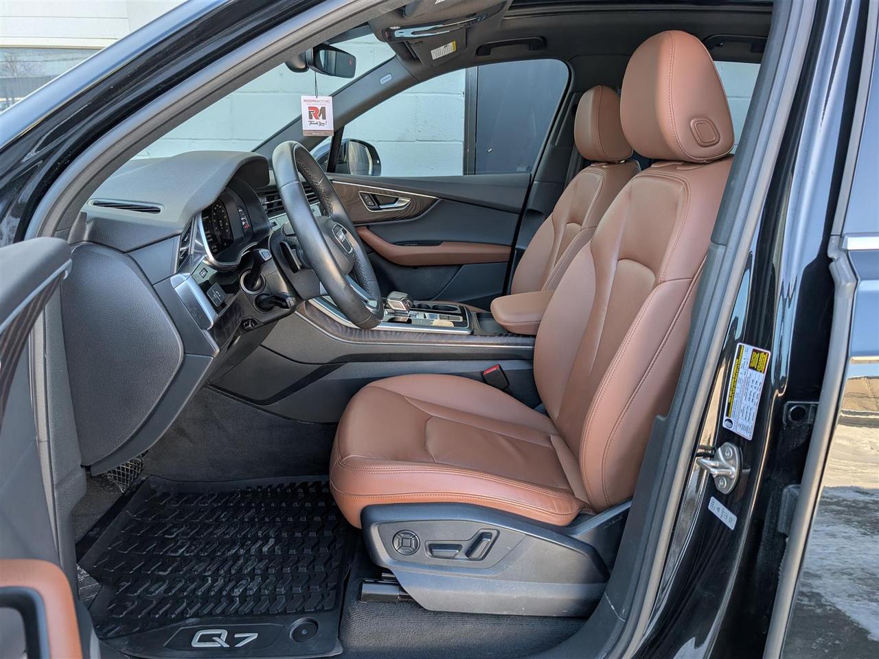 2022 Audi Q7 45 QTRO - 7 PASS - NAVI - PANO ROOF - TECH FEATS Photo