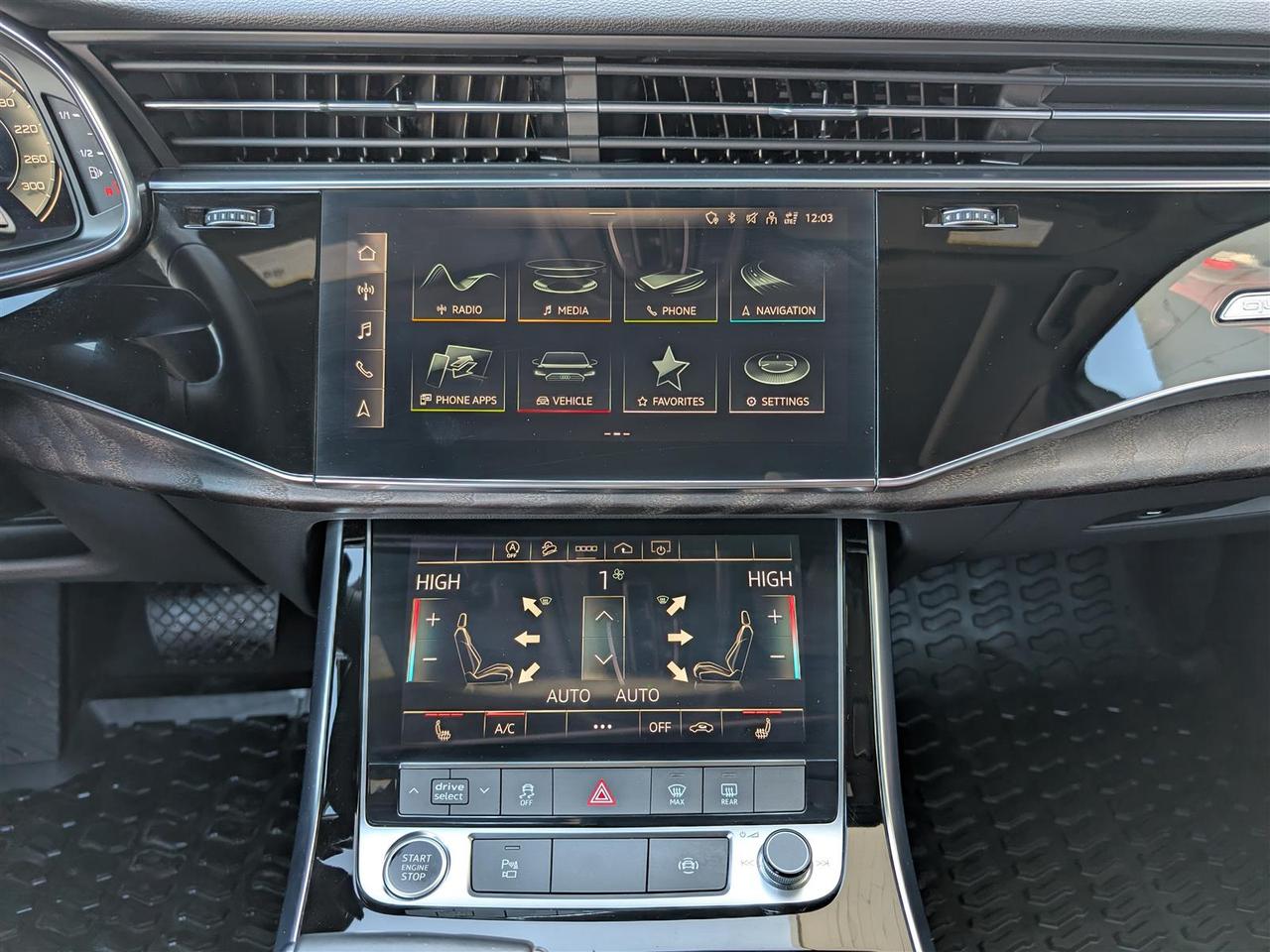 2022 Audi Q7 45 QTRO - 7 PASS - NAVI - PANO ROOF - TECH FEATS Photo