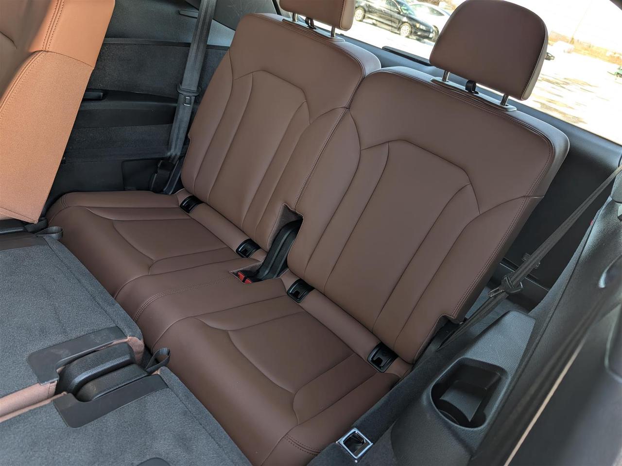 2022 Audi Q7 45 QTRO - 7 PASS - NAVI - PANO ROOF - TECH FEATS Photo