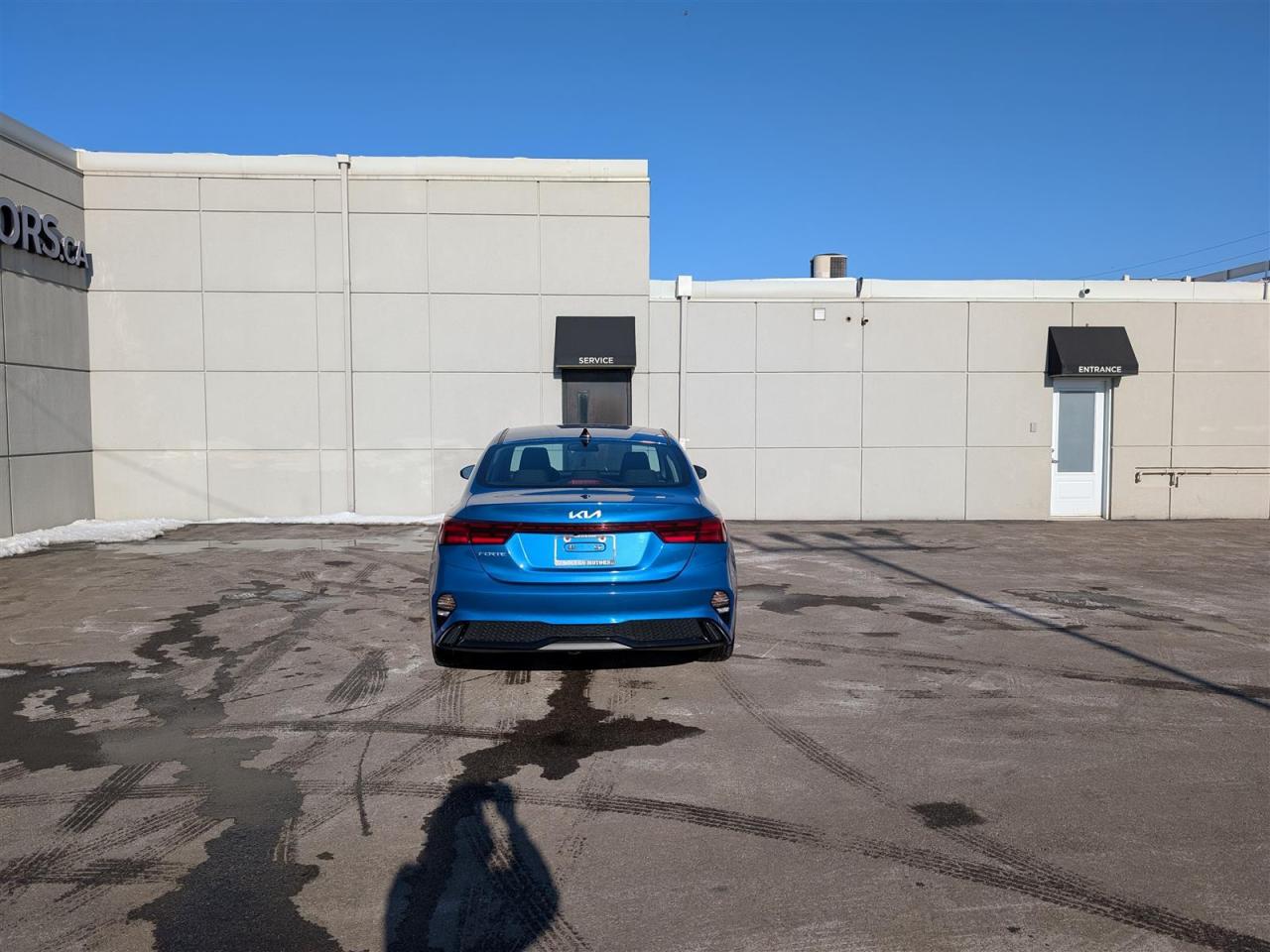 2024 Kia Forte EX + SUNROOF - HTD SEATS - REVERSE CAM - BLINDSPOT Photo