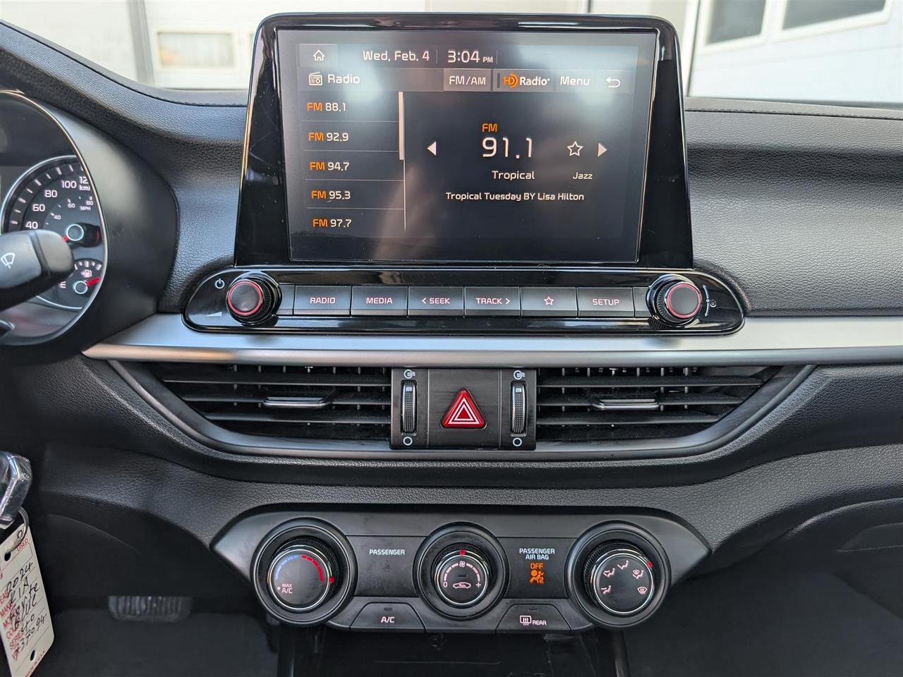 2024 Kia Forte EX + SUNROOF - HTD SEATS - REVERSE CAM - BLINDSPOT Photo