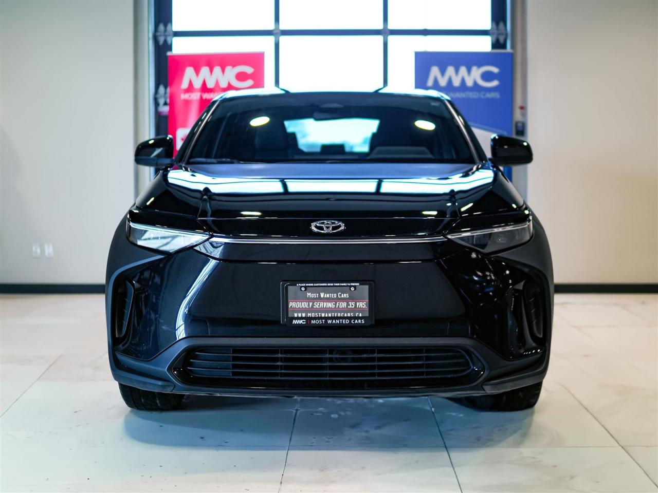 2024 Toyota bZ4X XLE | NO ACCIDENTS | HEATED STEERING | PUSH BUTTON Photo