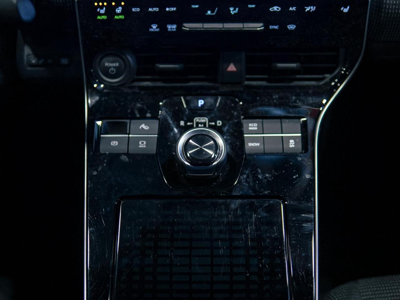 2024 Toyota bZ4X XLE | NO ACCIDENTS | HEATED STEERING | PUSH BUTTON Photo