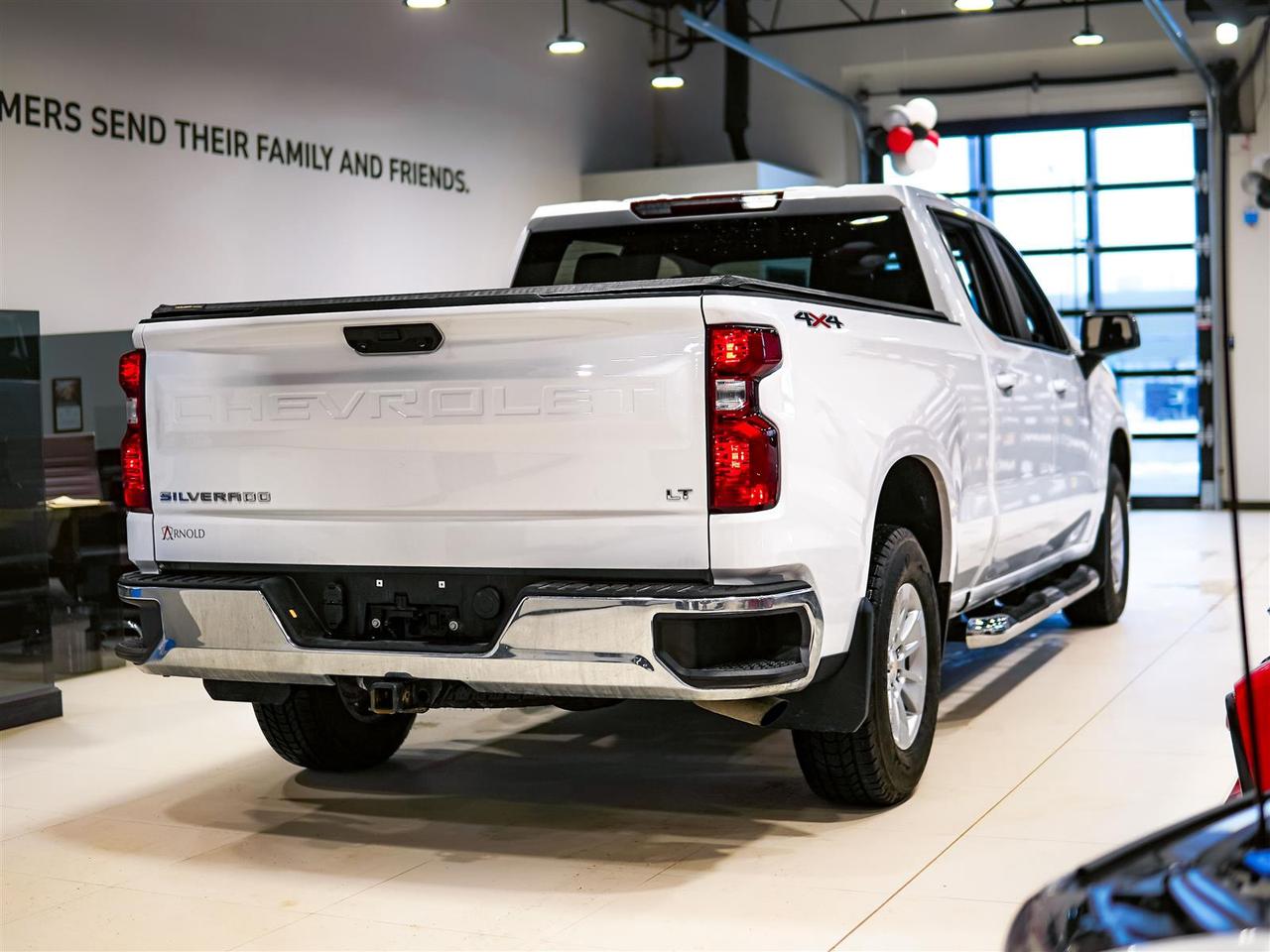 2024 Chevrolet Silverado 1500 LT CREW CAB 4WD | NO ACCIDENTS | BIG SCREEN Photo