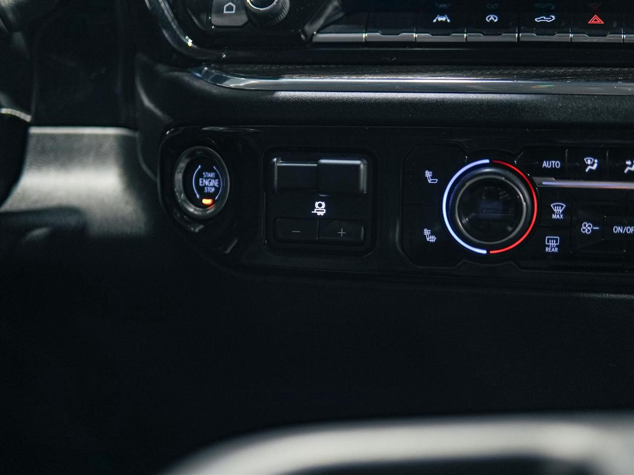 2024 Chevrolet Silverado 1500 LT CREW CAB 4WD | NO ACCIDENTS | BIG SCREEN Photo