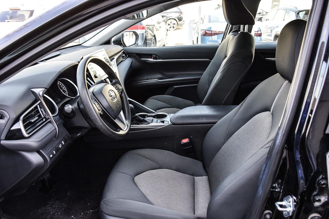 2023 Toyota Camry HYBRID LE No Accident Carplay LTA Heated Seats Photo