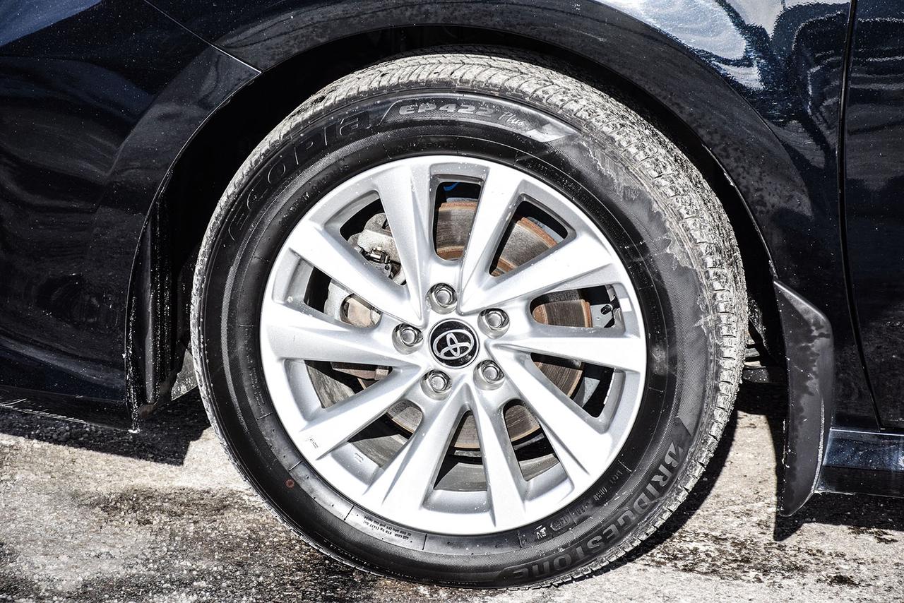 2023 Toyota Camry HYBRID LE No Accident Carplay LTA Heated Seats Photo