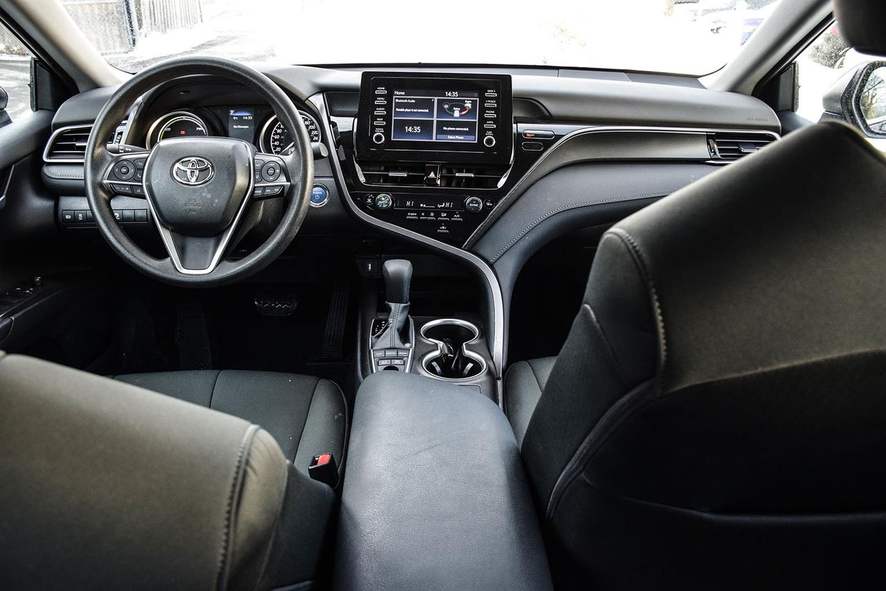 2023 Toyota Camry HYBRID LE No Accident Carplay LTA Heated Seats Photo