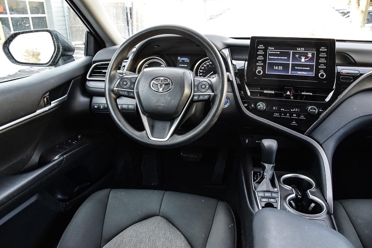 2023 Toyota Camry HYBRID LE No Accident Carplay LTA Heated Seats Photo