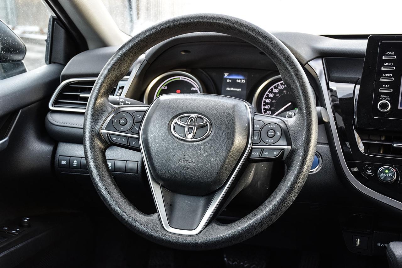 2023 Toyota Camry HYBRID LE No Accident Carplay LTA Heated Seats Photo