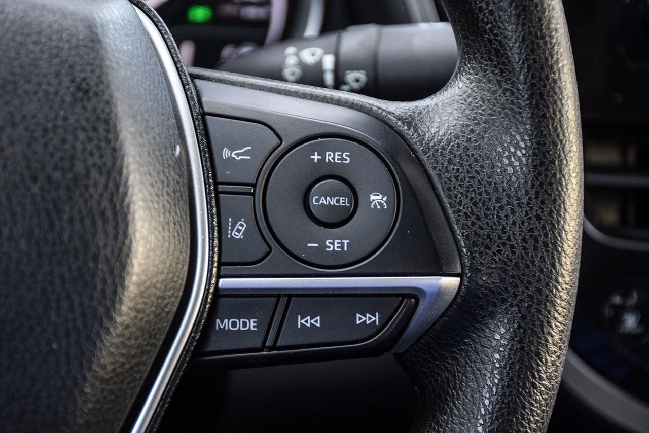 2023 Toyota Camry HYBRID LE No Accident Carplay LTA Heated Seats Photo