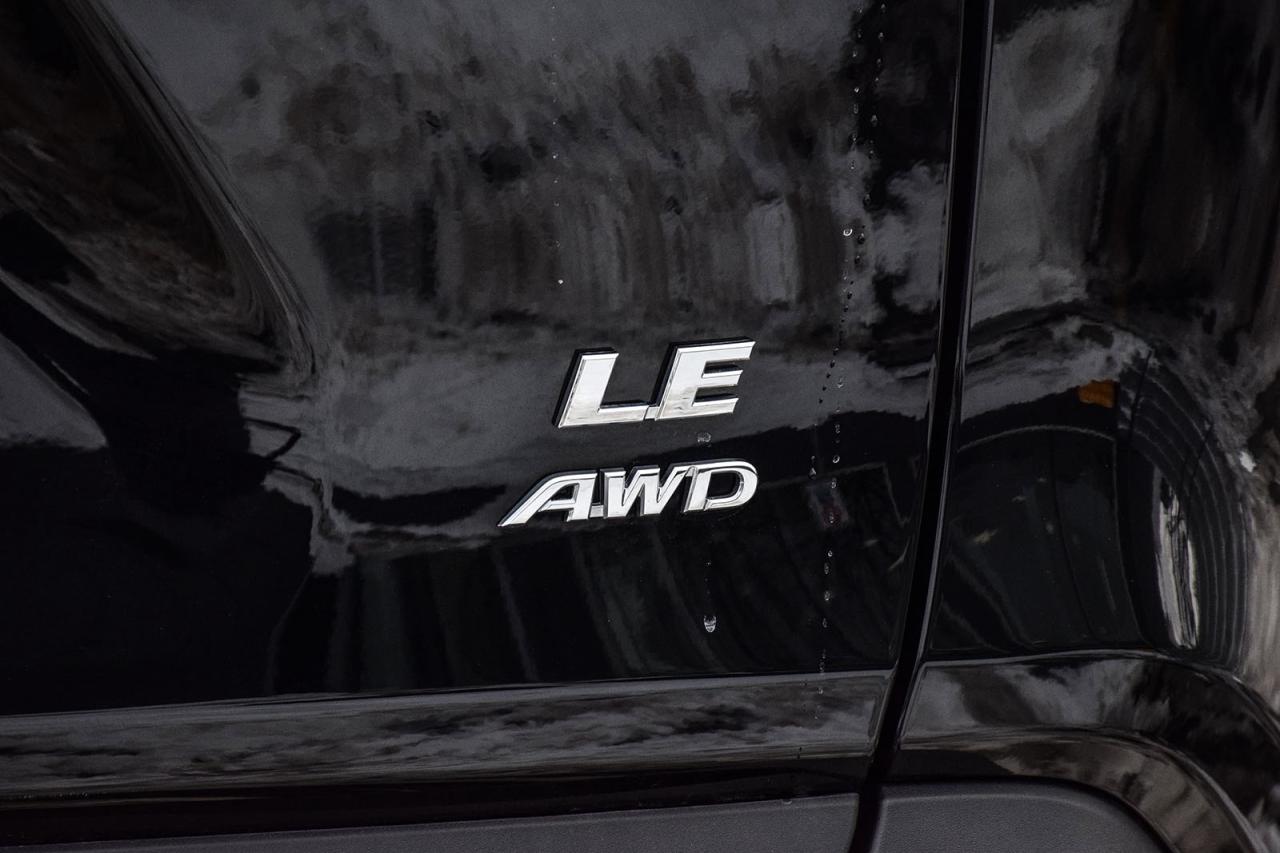 2024 Toyota RAV4 LE AWD No Accident Carplay Lane Assist Photo