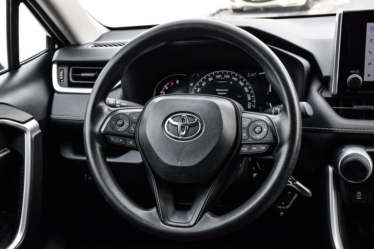 2024 Toyota RAV4 LE AWD No Accident Carplay Lane Assist Photo