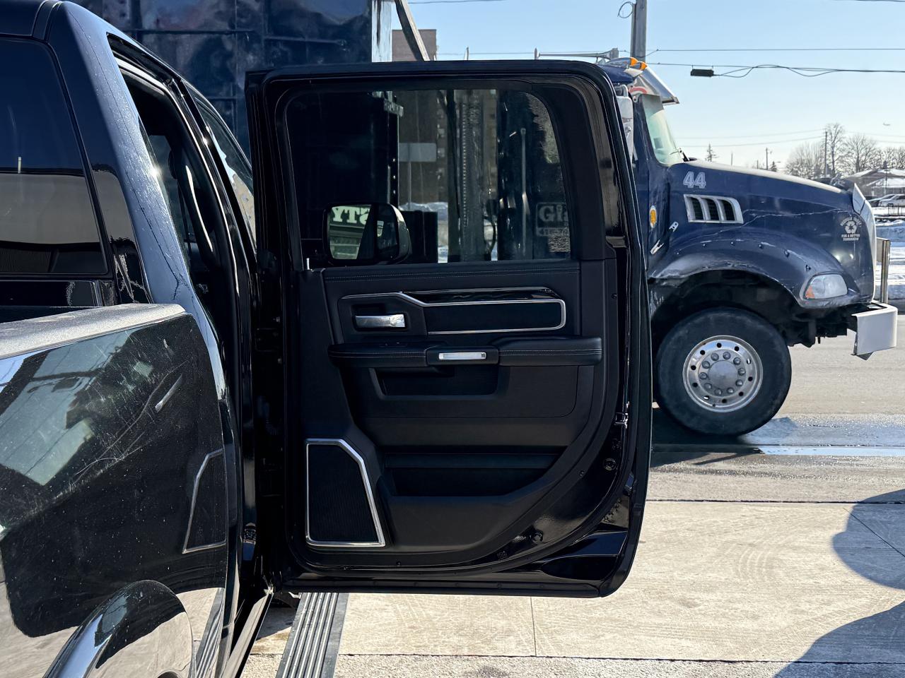 2019 RAM 2500 LARAMIE | SUNROOF | HARMAN KARDON | LOADED Photo