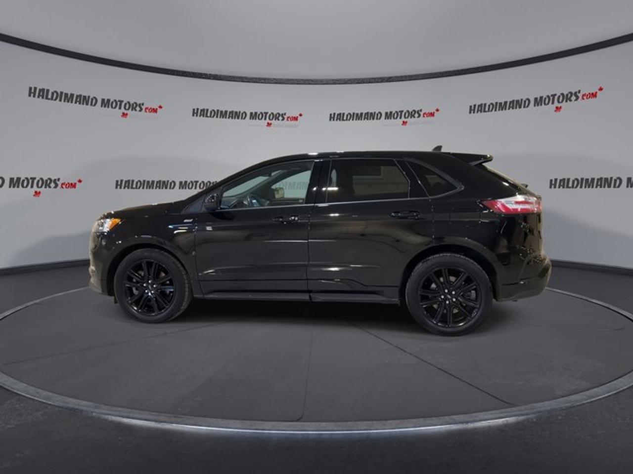 2024 Ford Edge SEL AWD | Remote Start | Panoramic Sunroof | Leather Seats Photo4