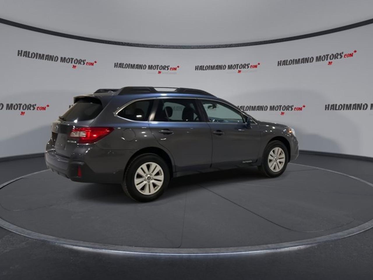 2019 Subaru Outback Touring AWD | Accident Free Photo