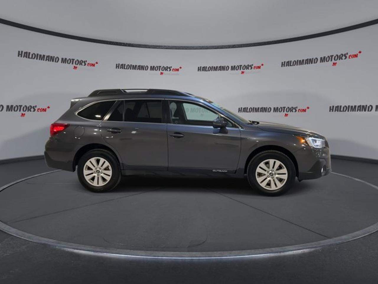 2019 Subaru Outback Touring AWD | Accident Free Photo