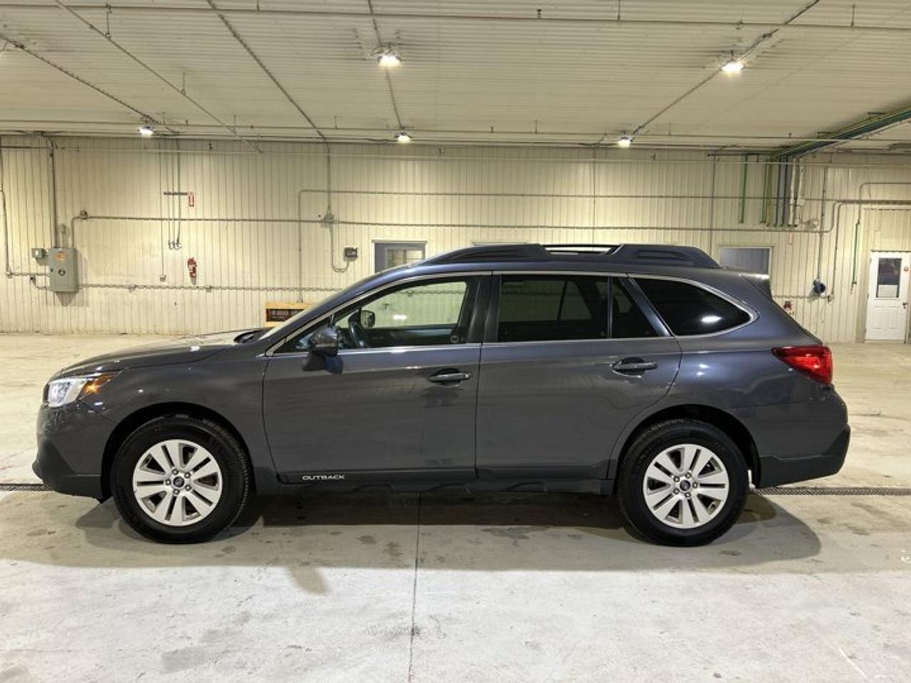 2019 Subaru Outback Touring AWD | Accident Free Photo