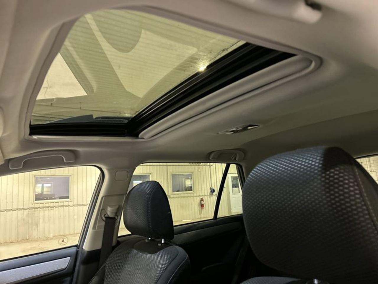 2019 Subaru Outback Touring AWD | Accident Free Photo