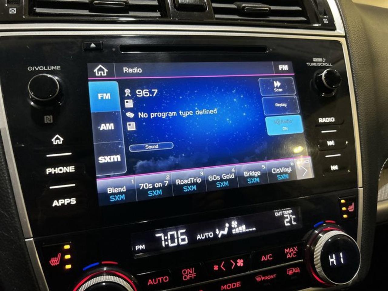 2019 Subaru Outback Touring AWD | Accident Free Photo