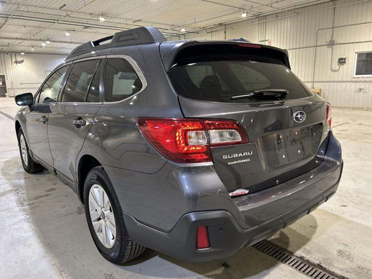 2019 Subaru Outback Touring AWD | Accident Free Photo