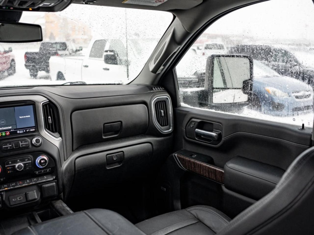 2023 GMC Sierra 2500 HD Denali Photo