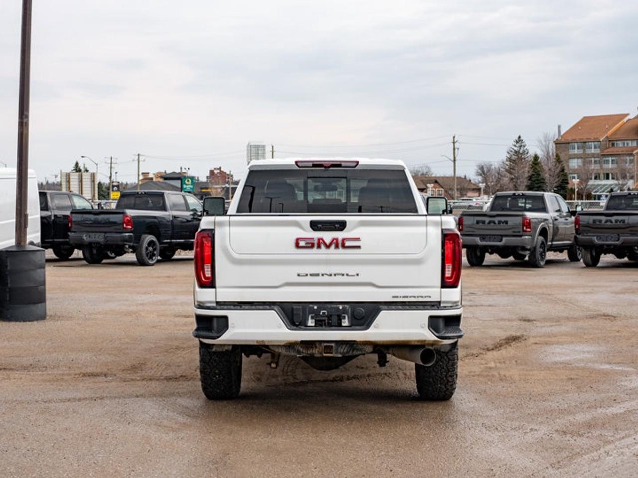 2023 GMC Sierra 2500 HD Denali Photo