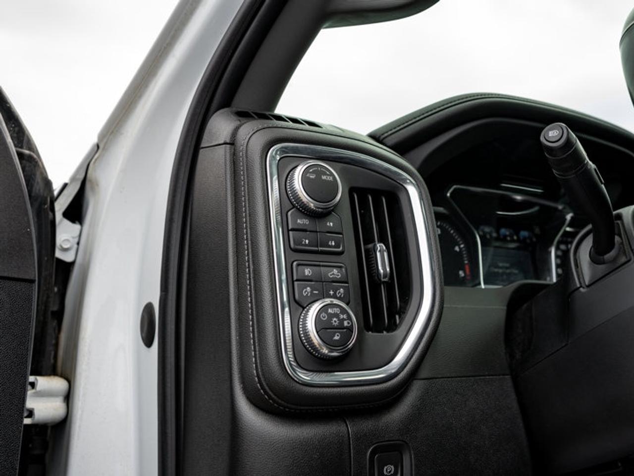 2023 GMC Sierra 2500 HD Denali Photo