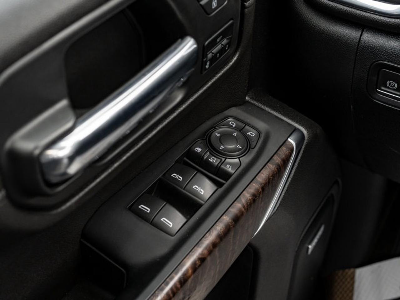 2023 GMC Sierra 2500 HD Denali Photo