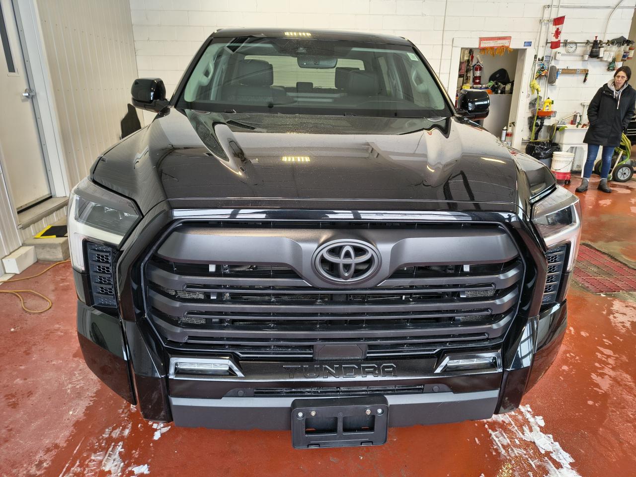 2024 Toyota Tundra Limited  Photo0