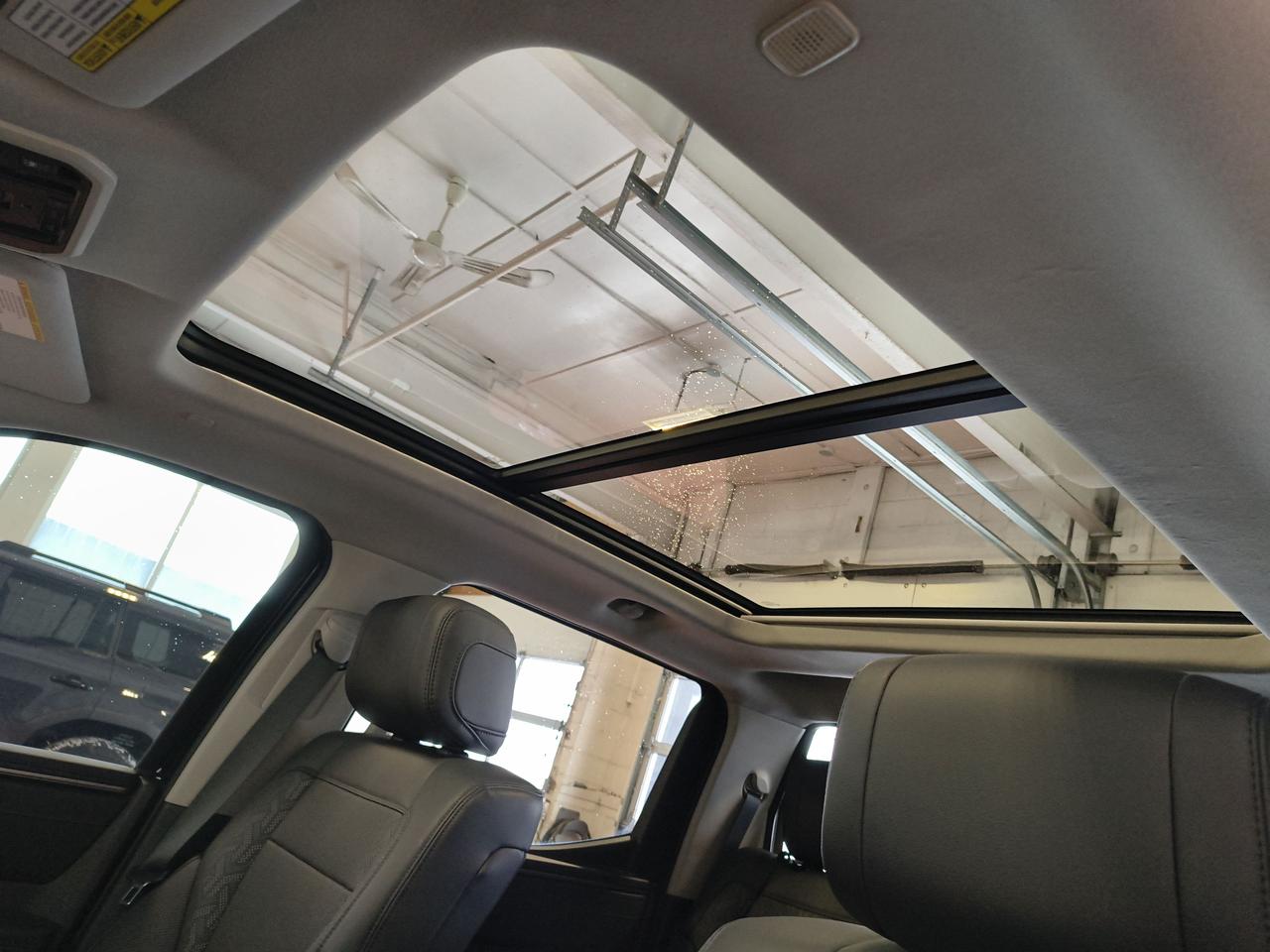 2024 Toyota Tundra Limited  Photo0