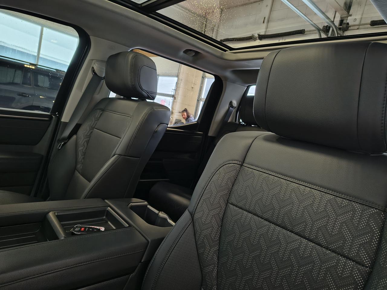 2024 Toyota Tundra Limited  Photo0