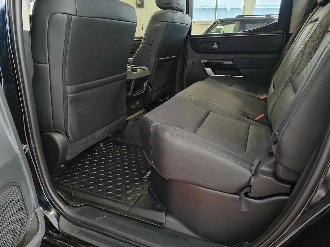 2024 Toyota Tundra Limited  Photo0