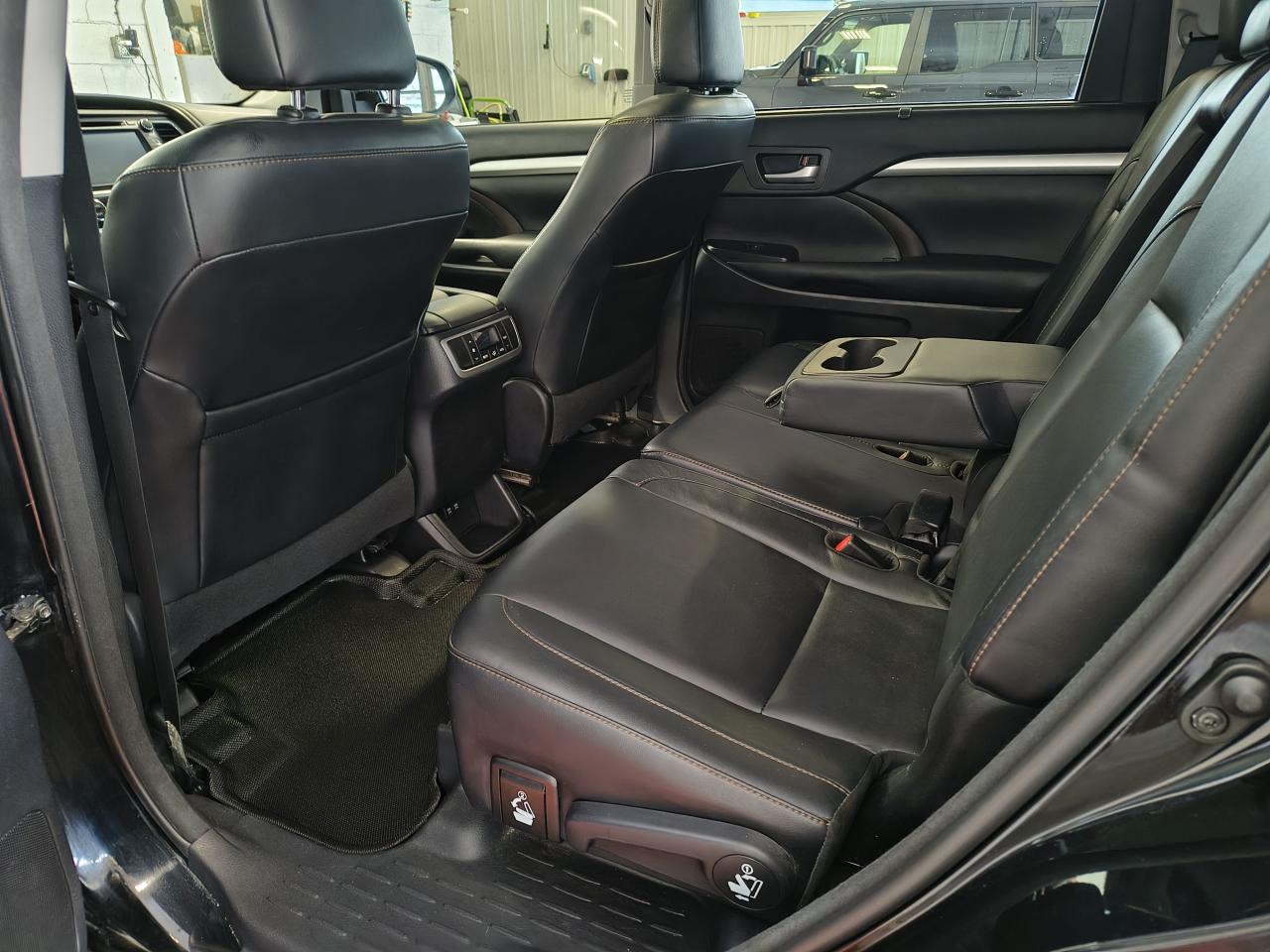 2018 Toyota Highlander XLE Photo