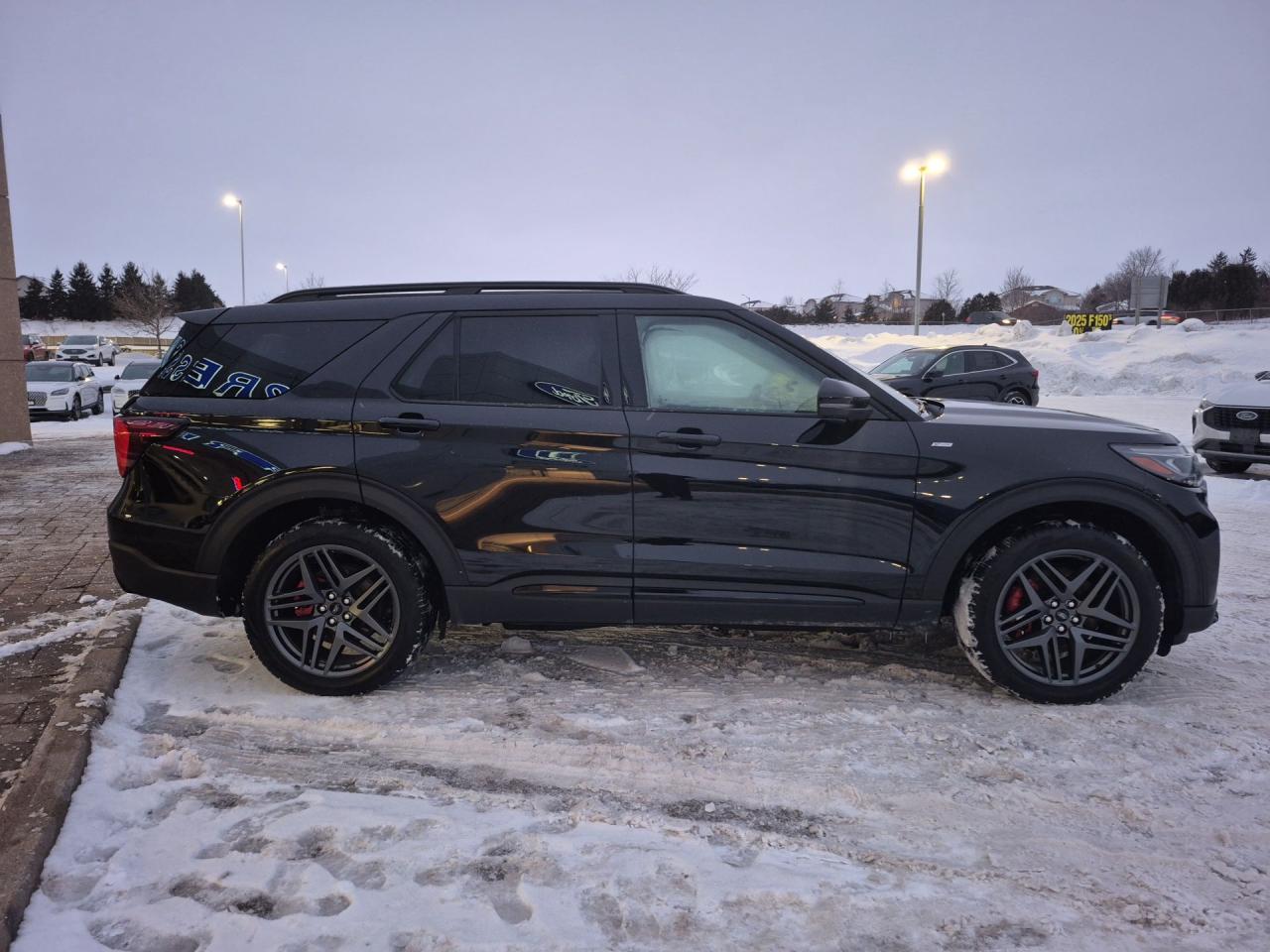 2025 Ford Explorer ST-LINE, 4WD, PREMIUM PACK! STREET PACKAGE! Photo3