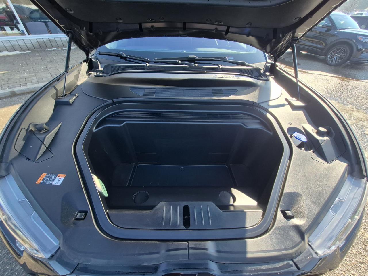 2021 Ford Mustang Mach-E PREMIUM, EXTENDED RANGE BATTERY, 15.5" SCREEN! Photo