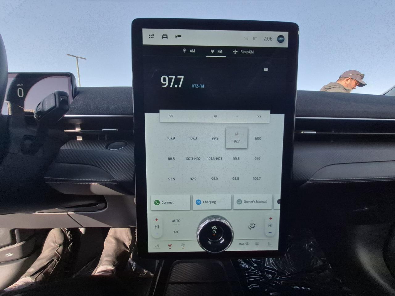 2021 Ford Mustang Mach-E PREMIUM, EXTENDED RANGE BATTERY, 15.5" SCREEN! Photo