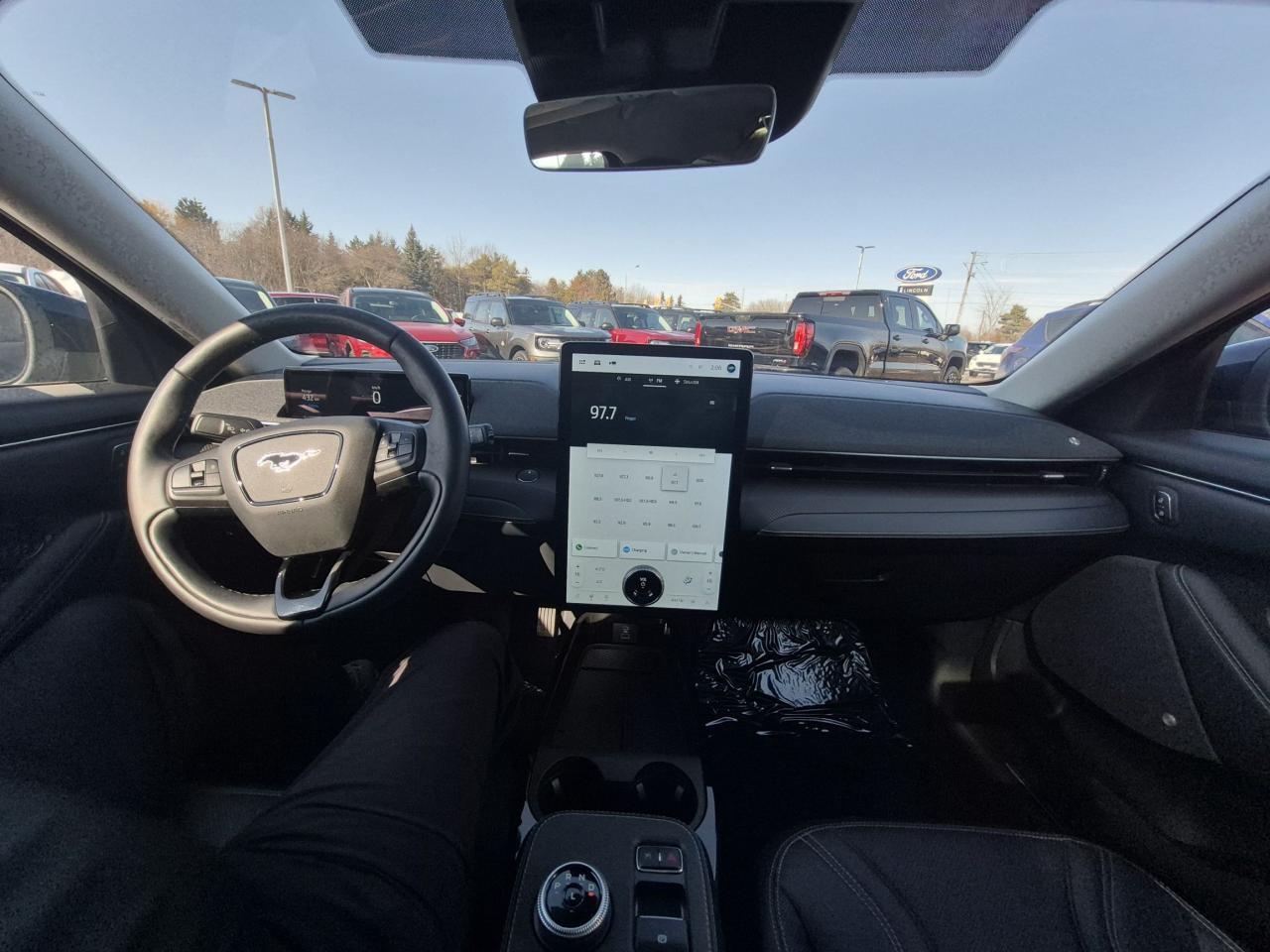 2021 Ford Mustang Mach-E PREMIUM, EXTENDED RANGE BATTERY, 15.5" SCREEN! Photo